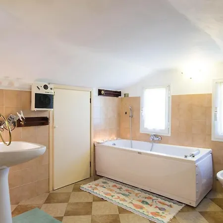Imperia - Perfect For Holidays And * Piani (Liguria)