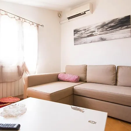Imperia - Perfect For Holidays And شقة