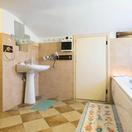 Imperia - Perfect For Holidays And * Piani (Liguria)